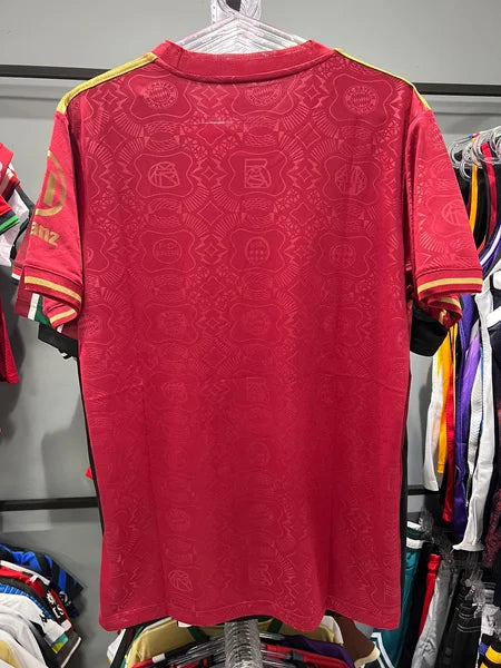 Bayer de Monique Especial 24/25