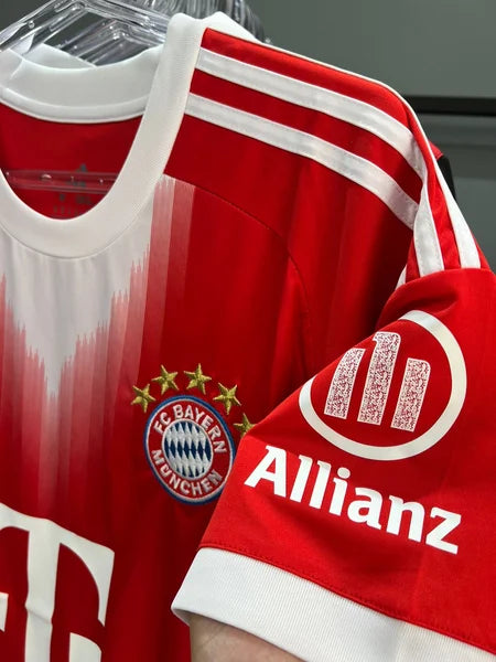Bayern de Monique Home 25/26
