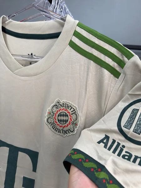 Bayern de Monique Third 25/26